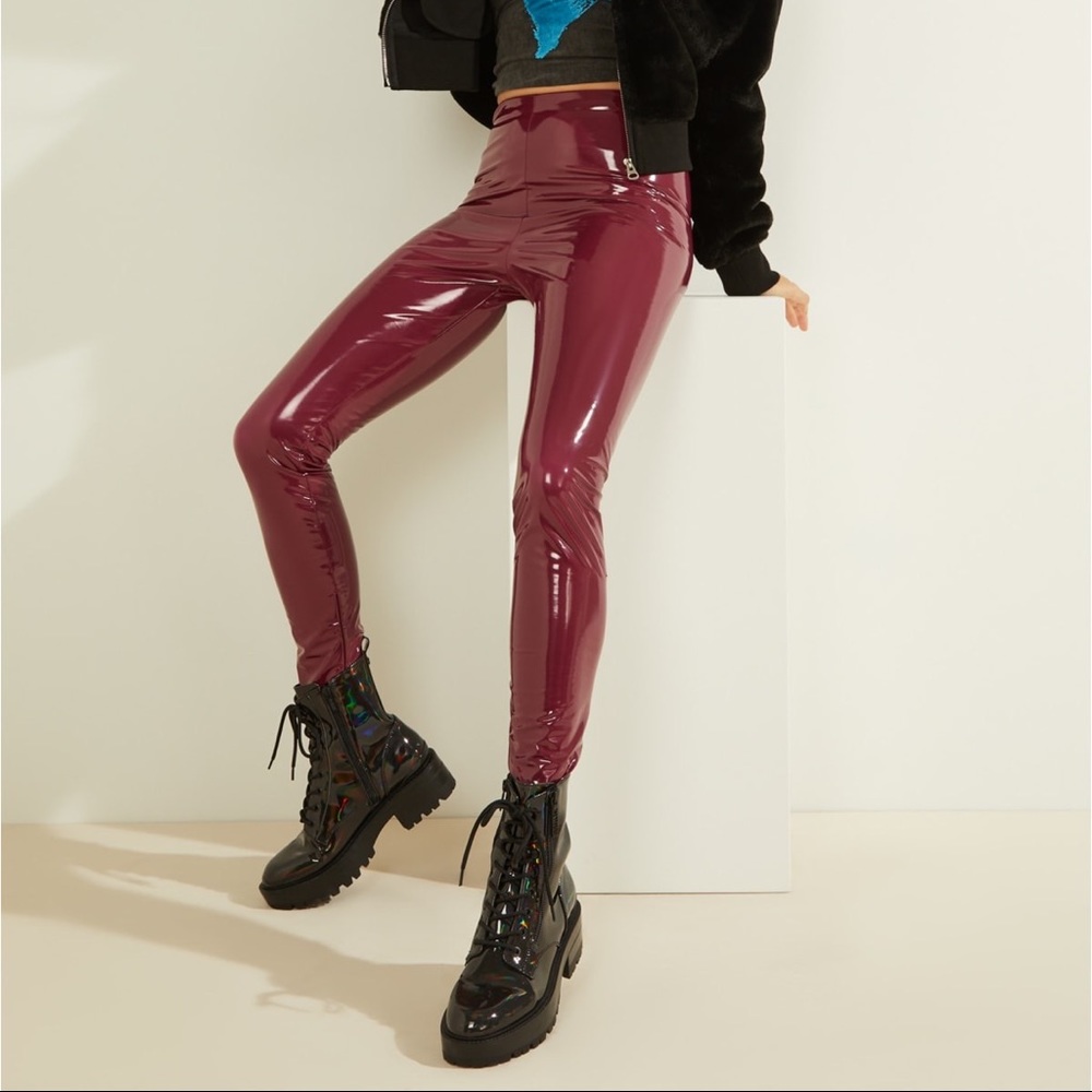 GUESS latex legging